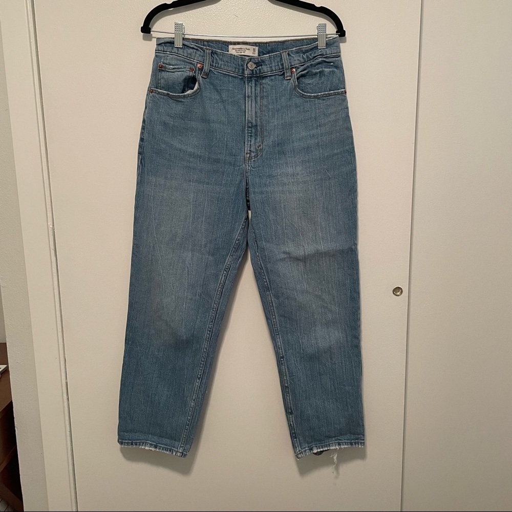 A&F Straight Ankle Jeans